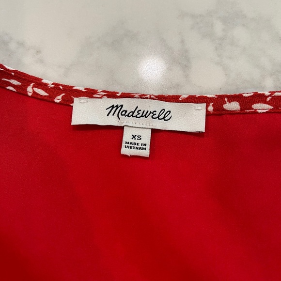 Madewell Kinston Side-Button Wrap Top in Park Picnic Size XS NWOT Red Floral - Picture 10 of 12